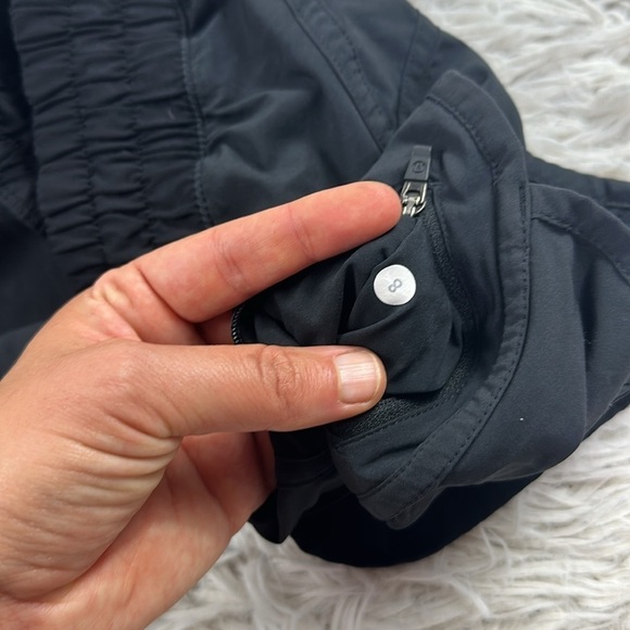 Lululemon Tracker Short III *4-way Stretch Black - Picture 5 of 8